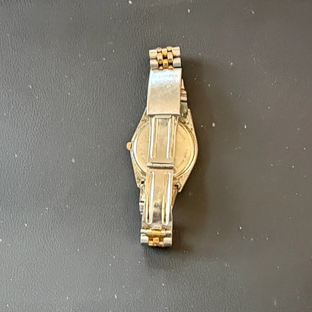 Vintage 1944–1945 WWII Commemorative Quartz Watch Gold Tone Japan Movement